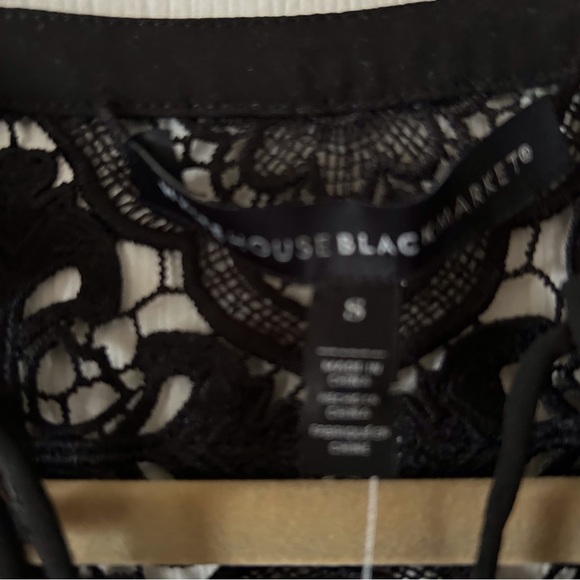 NWT WHBM Openwork Notch Tank - Picture 10 of 12